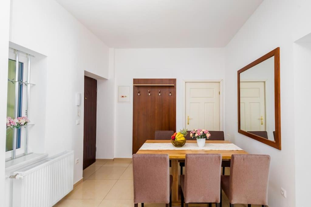 Diamond Apartment